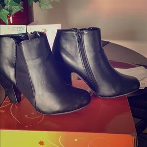 Ankle boots